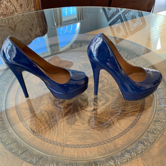 💙ALDO Navy Blue Heels💙 - Picture 6 of 7